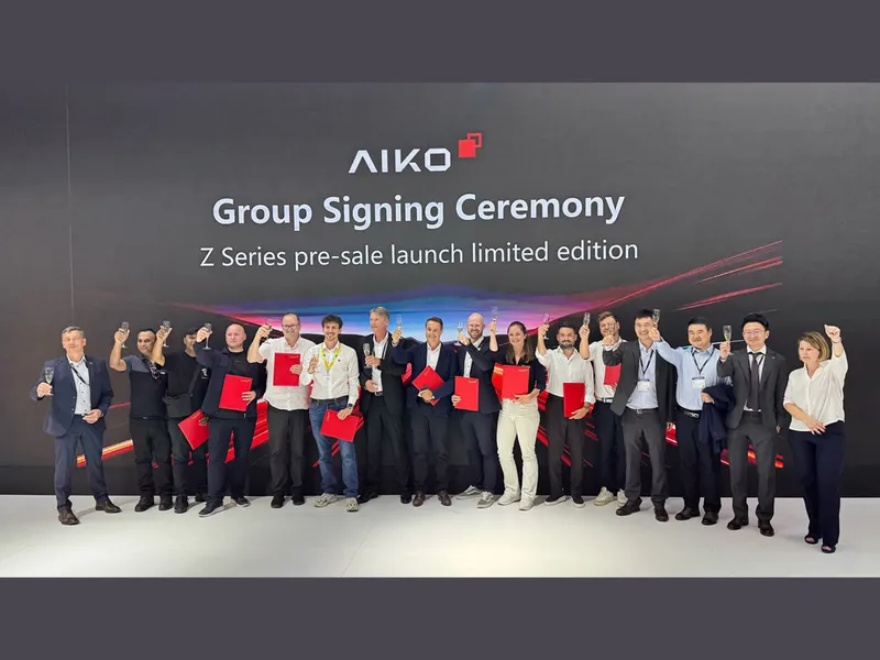 AIKO presenta una nueva generación de paneles solares de alta eficiencia y diseño completamente negro